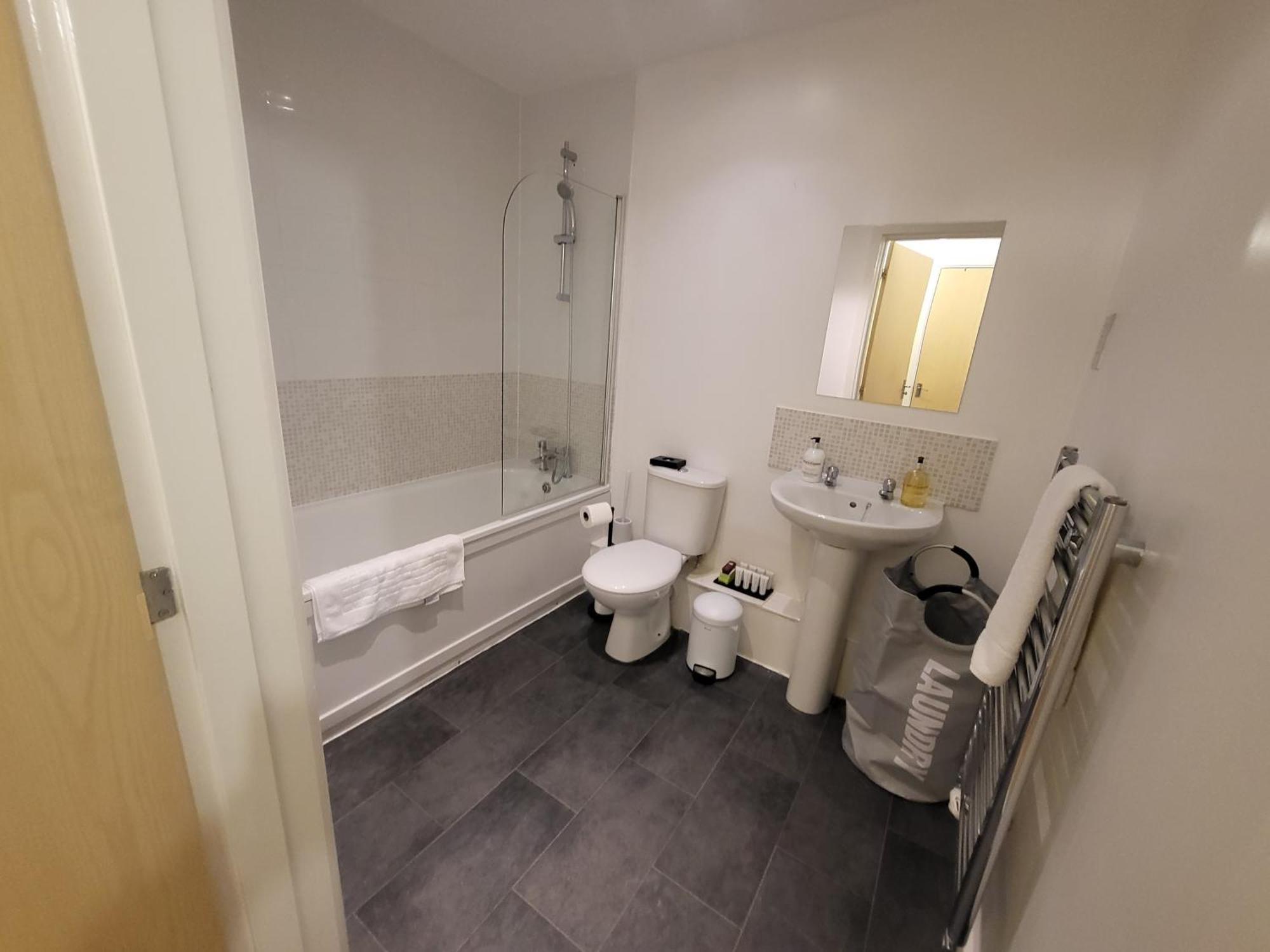 Garland Central City Apartment London 2 Bagian luar foto